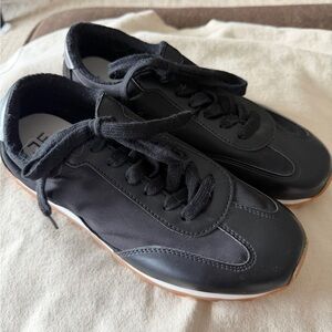 Black Women's Sneakers
